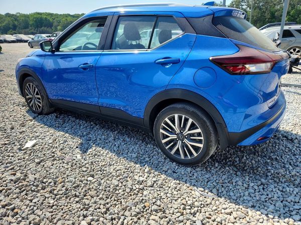 2024 NISSAN KICKS