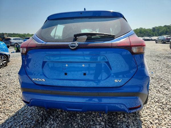 2024 NISSAN KICKS