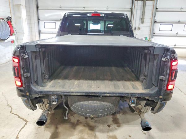 2022 RAM 1500 LARAMIE CREW CAB 4X4