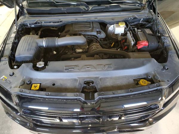 2022 RAM 1500 LARAMIE CREW CAB 4X4