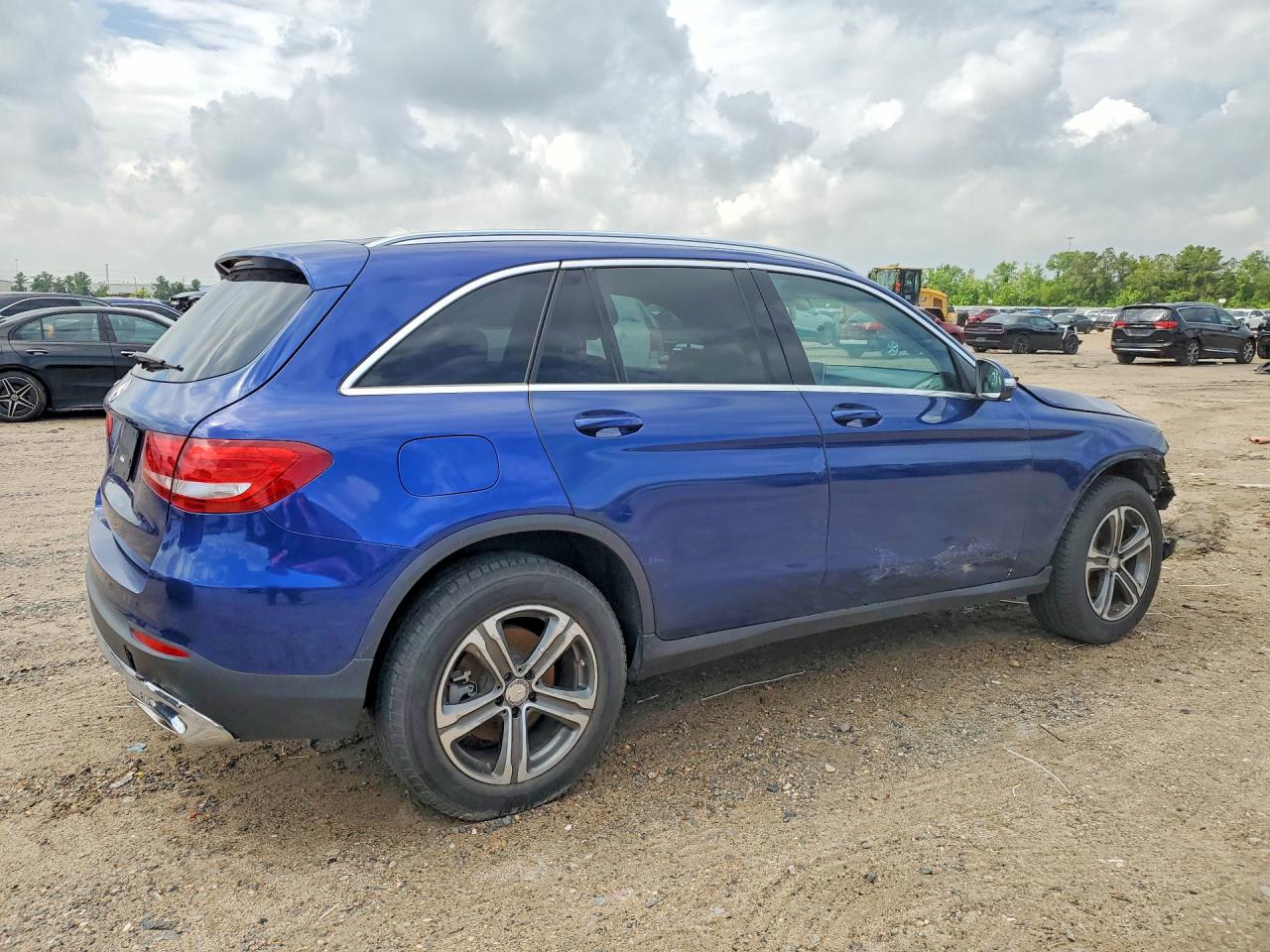 2017 MERCEDES-BENZ GLC GLC300