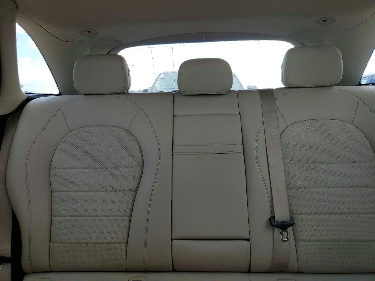 2017 MERCEDES-BENZ GLC GLC300