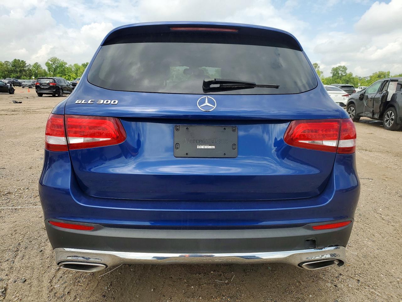 2017 MERCEDES-BENZ GLC GLC300