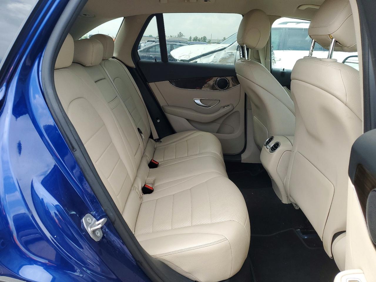 2017 MERCEDES-BENZ GLC GLC300