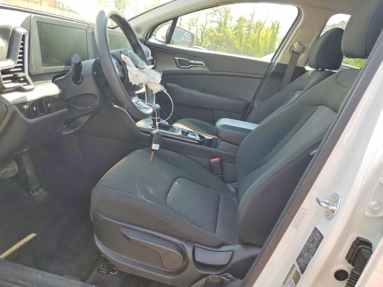 2025 KIA SPORTAGE LX