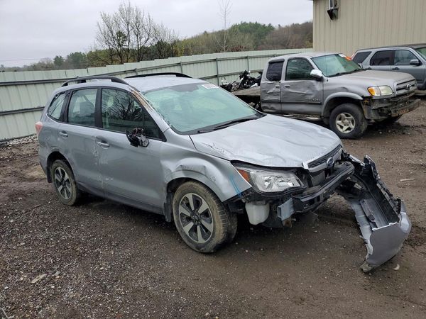 2018 SUBARU FORESTER