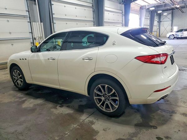 2020 MASERATI LEVANTE