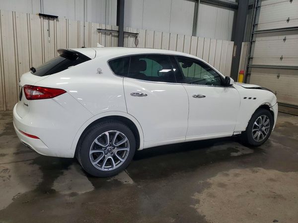 2020 MASERATI LEVANTE