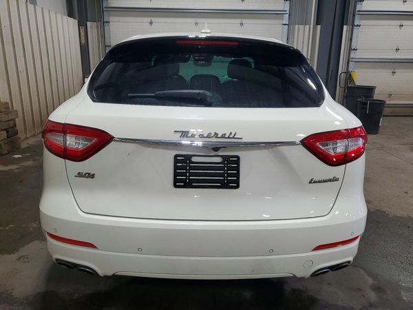 2020 MASERATI LEVANTE