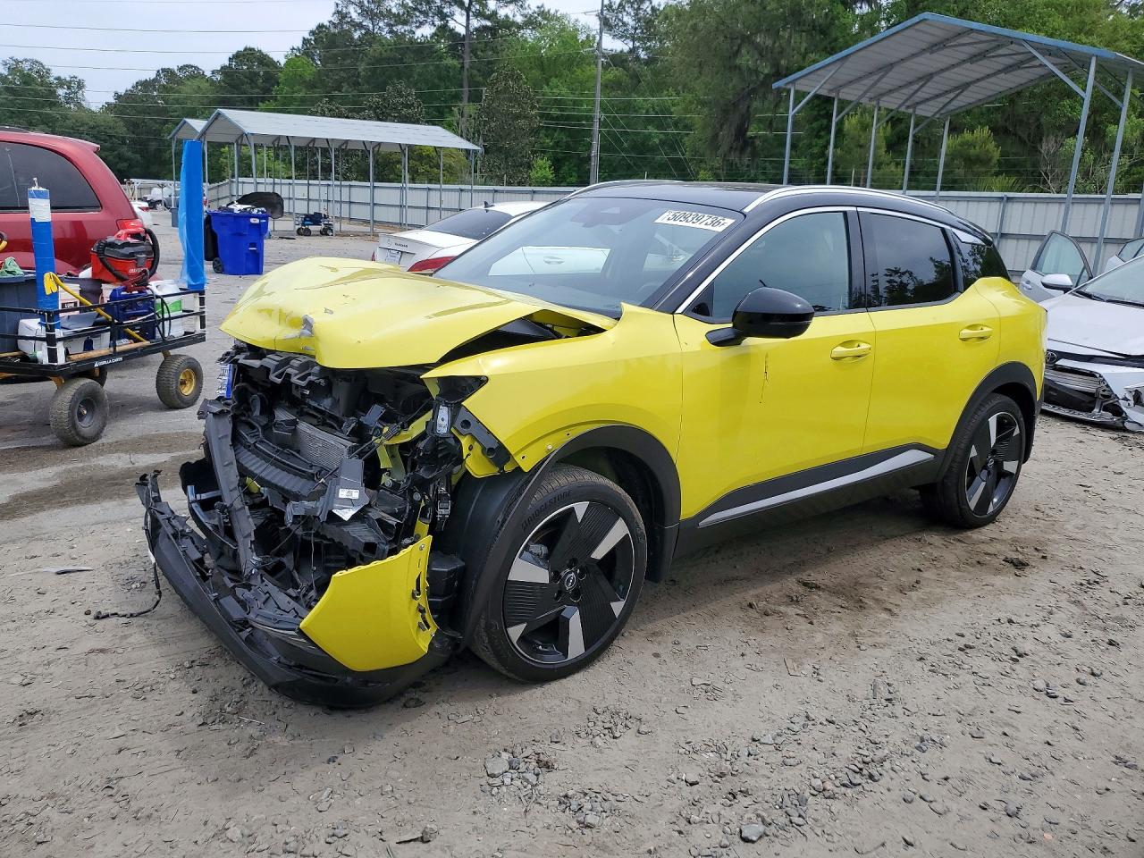 2025 NISSAN KICKS