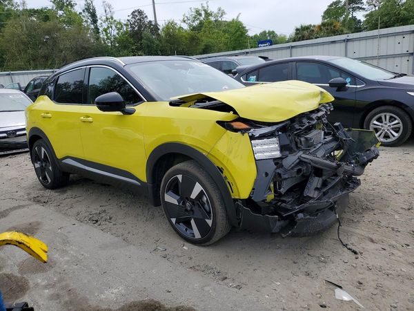 2025 NISSAN KICKS