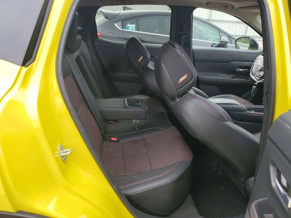 2025 NISSAN KICKS