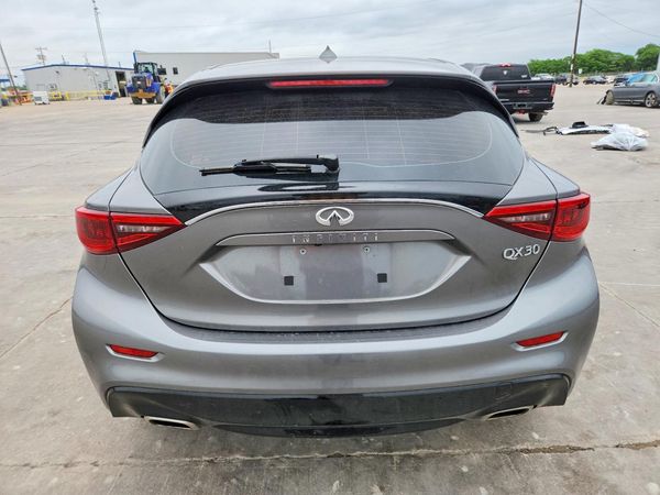 2018 INFINITI QX30
