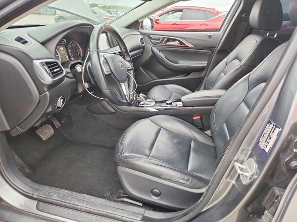 2018 INFINITI QX30