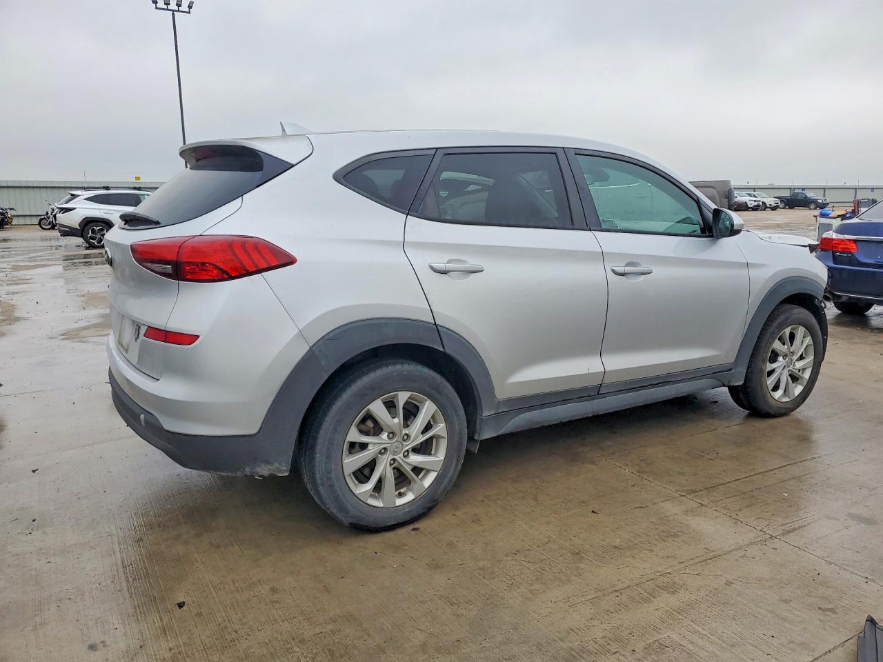 2019 HYUNDAI TUCSON SE