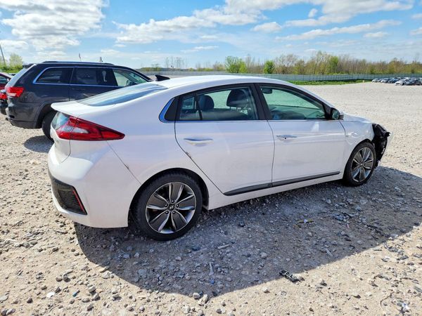2018 HYUNDAI IONIQ Limited (HEV)