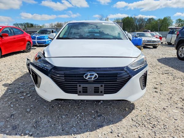 2018 HYUNDAI IONIQ Limited (HEV)