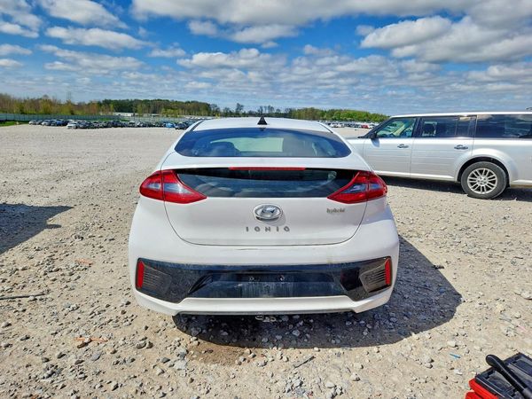 2018 HYUNDAI IONIQ Limited (HEV)