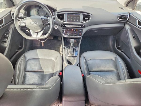 2018 HYUNDAI IONIQ Limited (HEV)