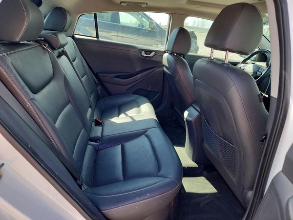 2018 HYUNDAI IONIQ Limited (HEV)