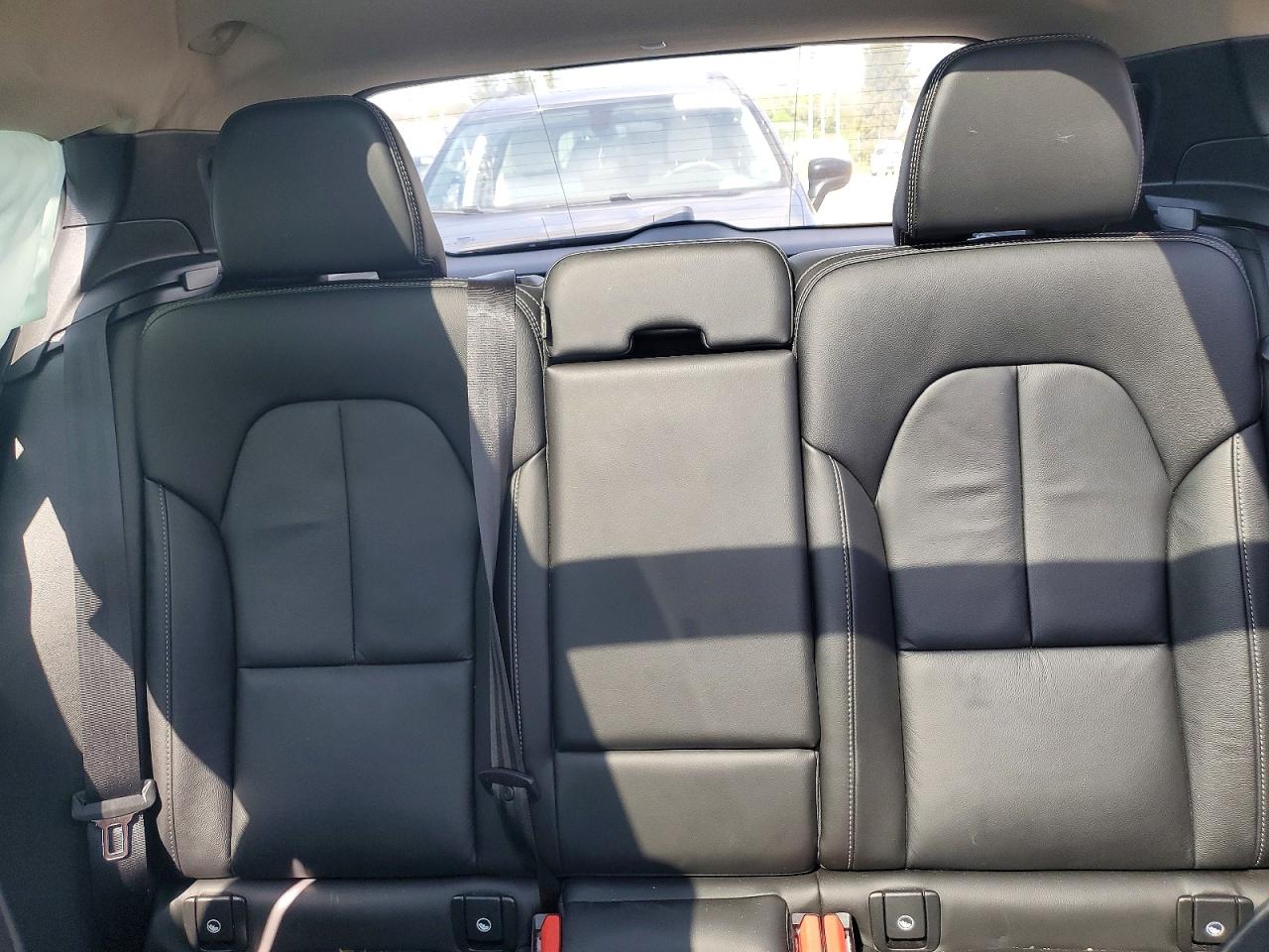 2022 VOLVO XC40 Momentum (excl S60)