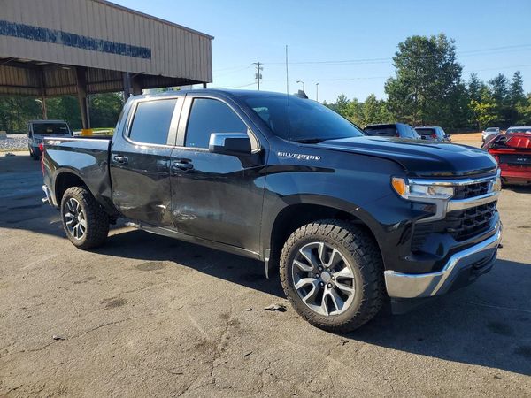 2023 CHEVROLET SILVERADO LT-L — Passenger 3/4