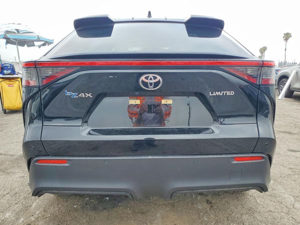2023 TOYOTA BZ4X