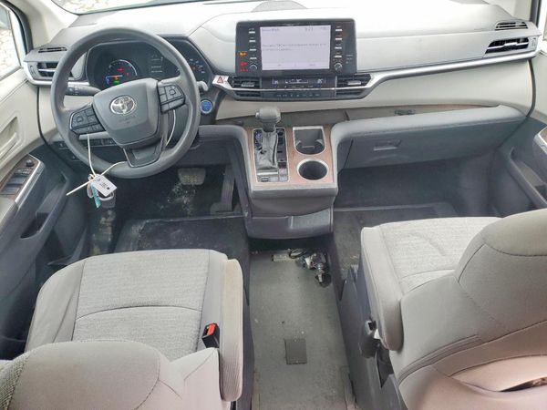 2024 TOYOTA SIENNA