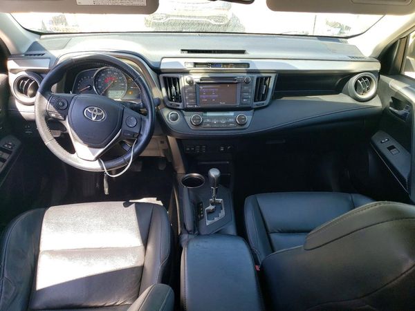 2015 TOYOTA RAV4
