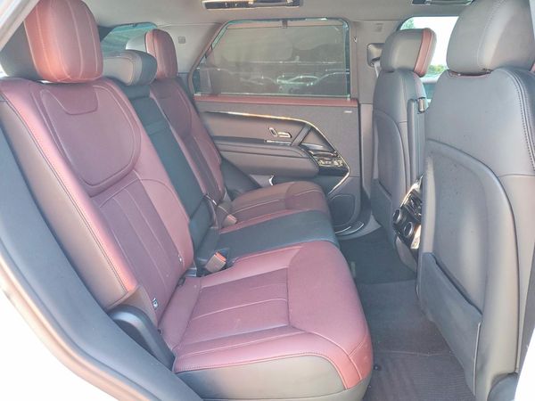 2025 LAND ROVER RANGE ROVER SPORT P530 Dynamic SE