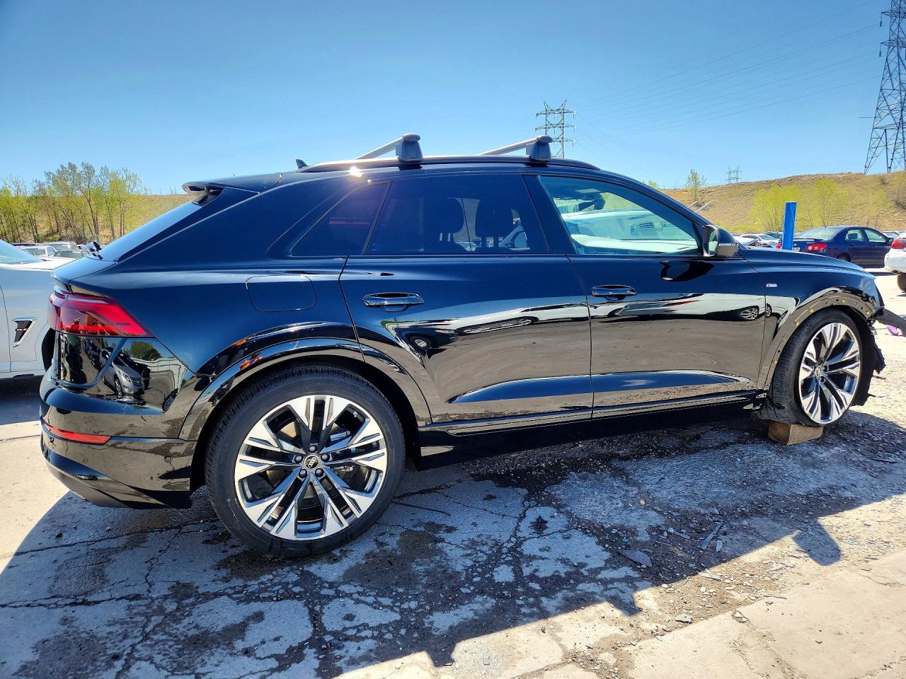 2025 AUDI Q8