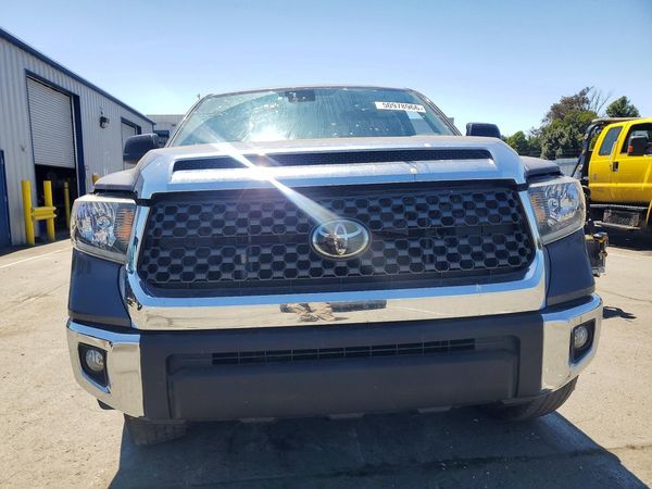 2021 TOYOTA TUNDRA SR5 grade