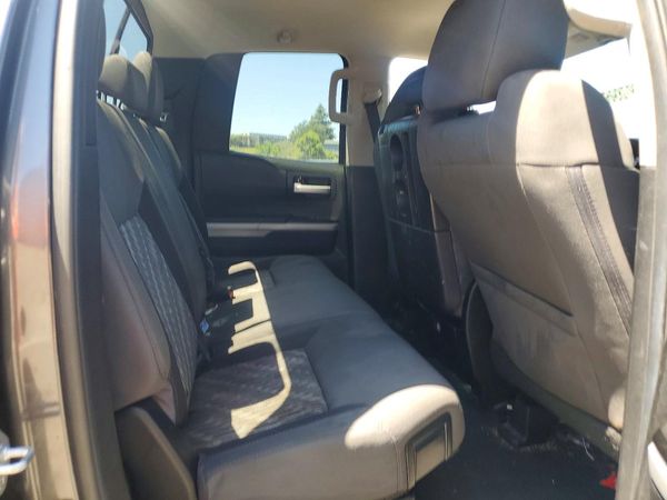 2021 TOYOTA TUNDRA SR5 grade