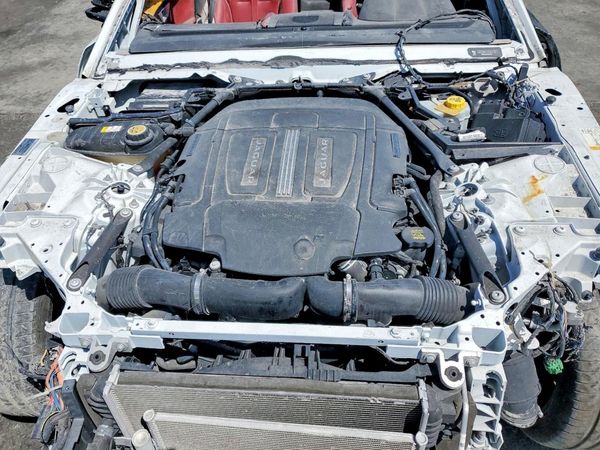 2016 JAGUAR F-TYPE S — Engine bay