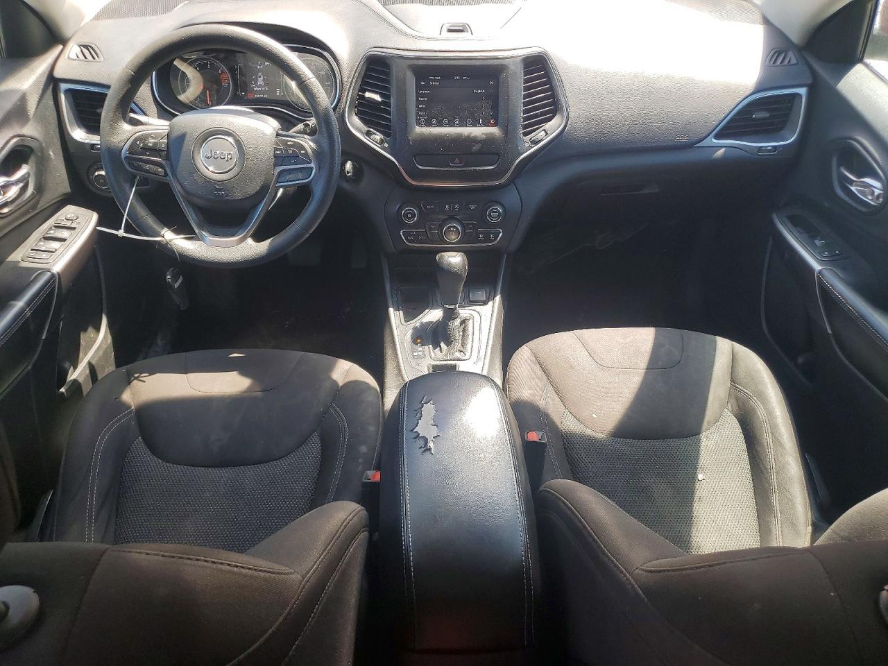 2019 JEEP CHEROKEE LATITUDE FWD