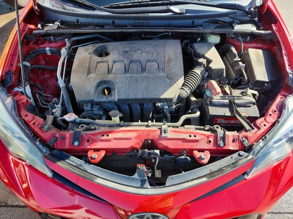 2018 TOYOTA COROLLA