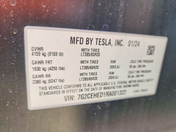 2024 TESLA CYBERTRUCK