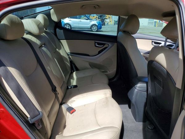2015 HYUNDAI ELANTRA GLS(Middle)