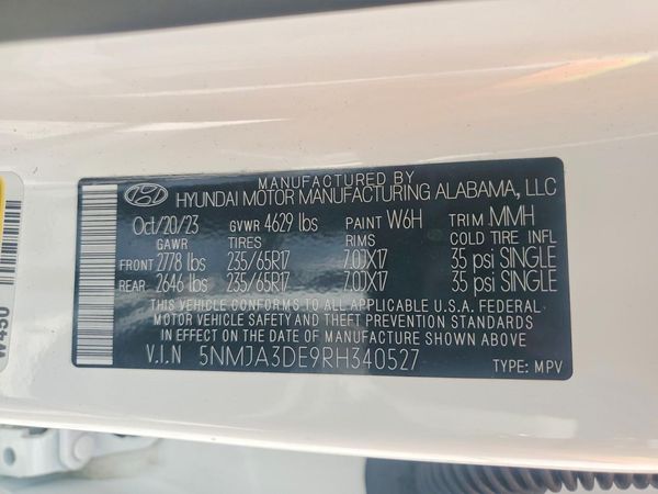 2024 HYUNDAI TUCSON SE