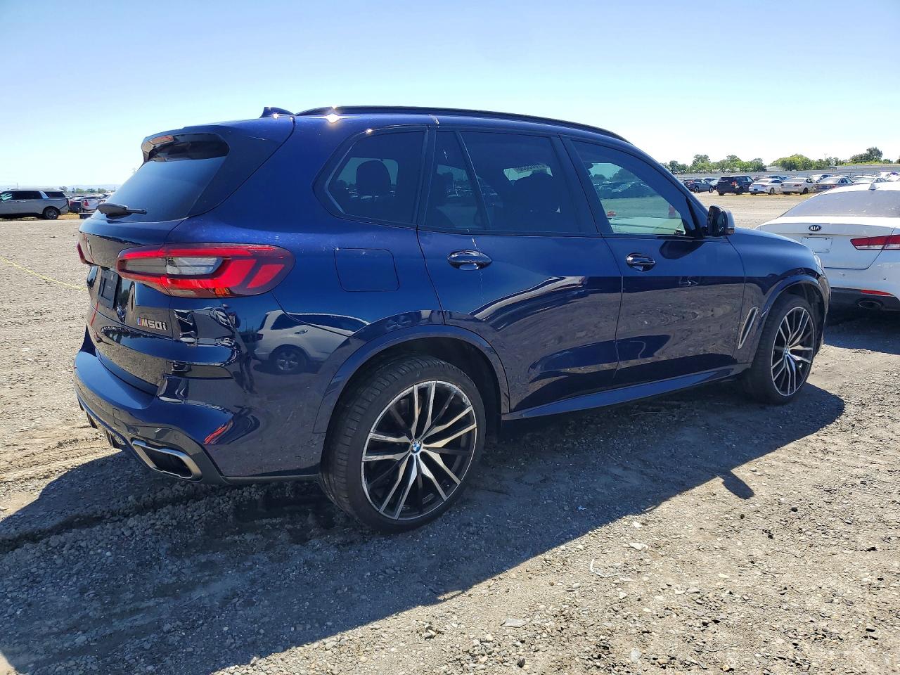 2022 BMW X5 M50i