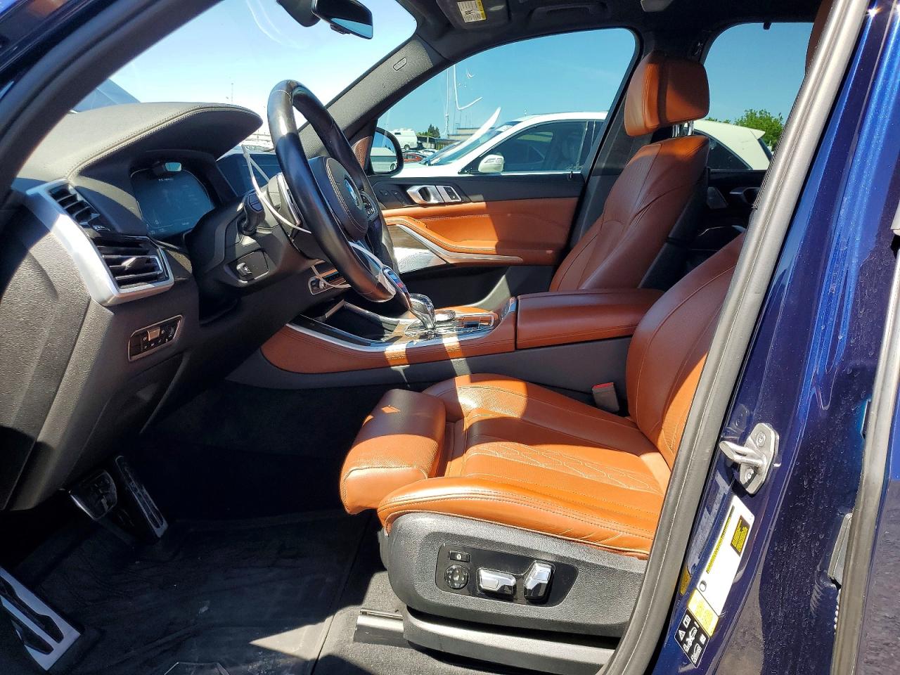 2022 BMW X5 M50i