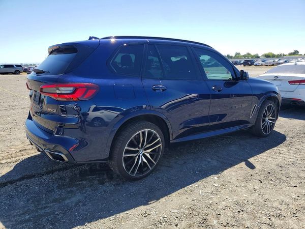 2022 BMW X5 M50i