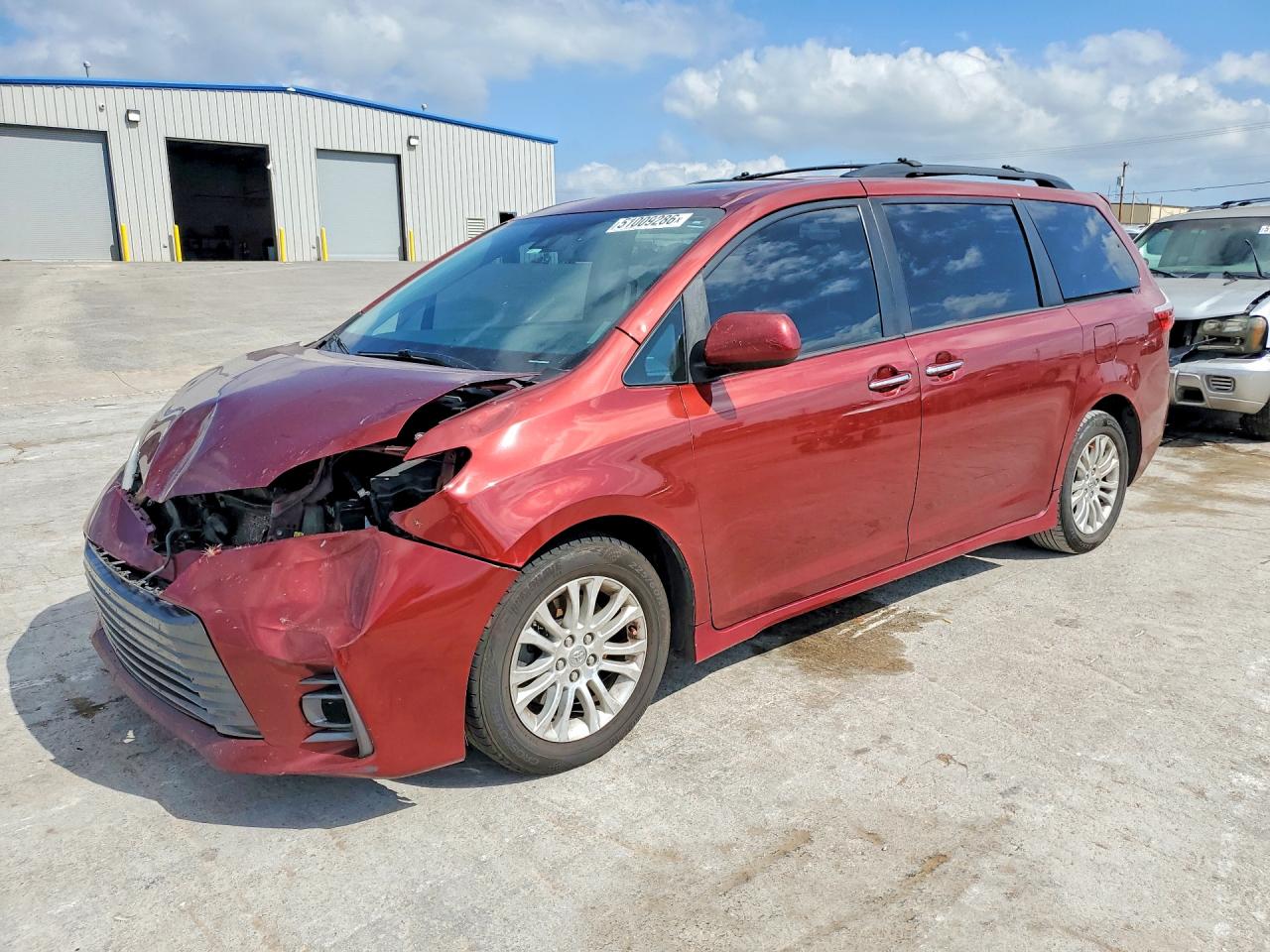 2019 TOYOTA SIENNA