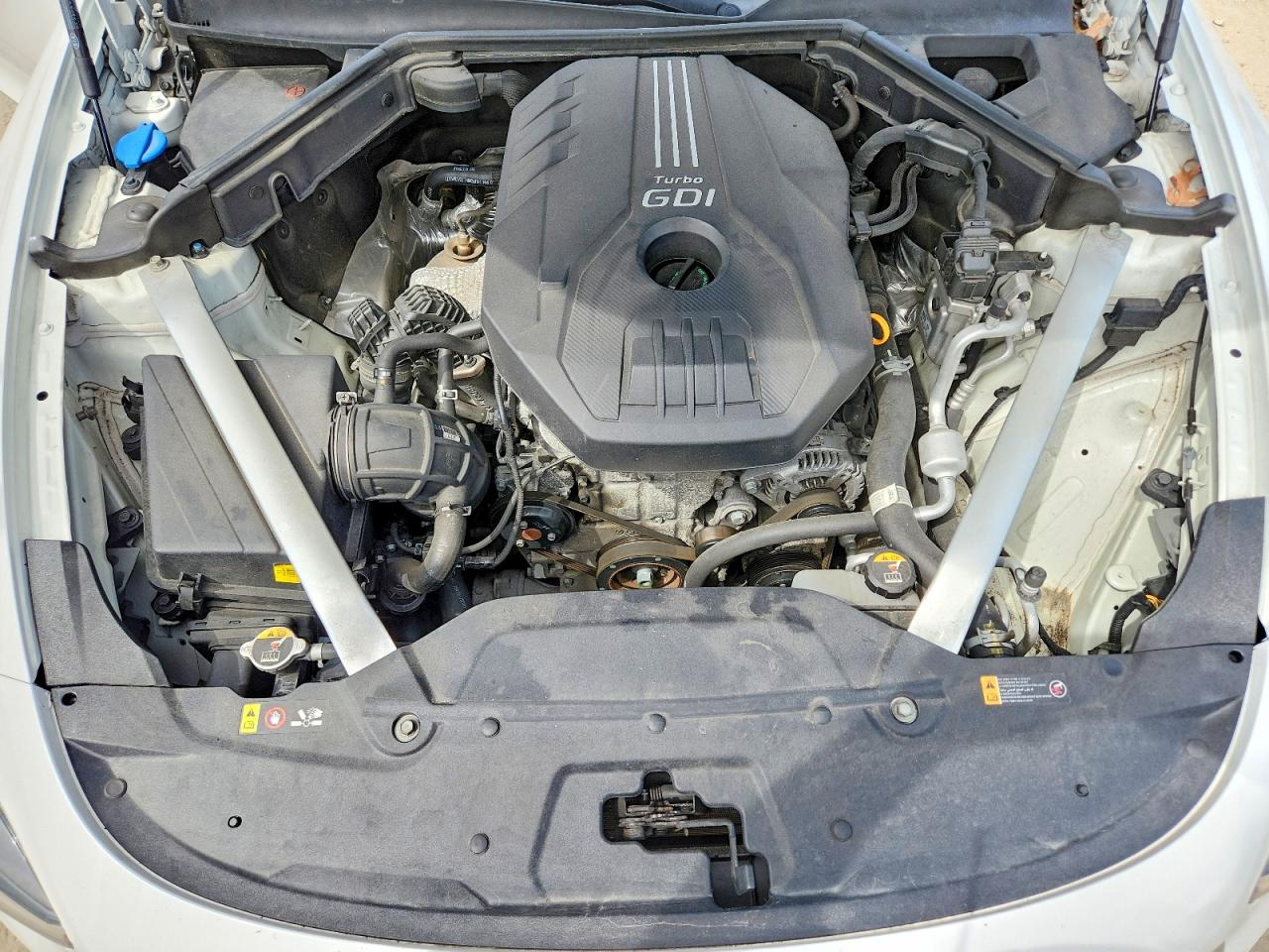 2019 KIA STINGER Premium