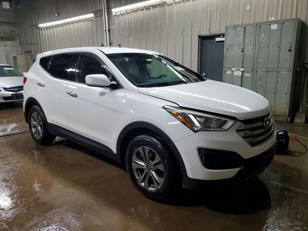 2016 HYUNDAI SANTA FE Base — Passenger 3/4