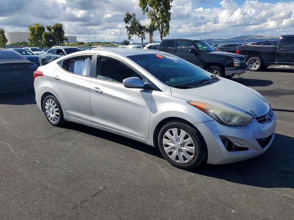 2012 HYUNDAI ELANTRA