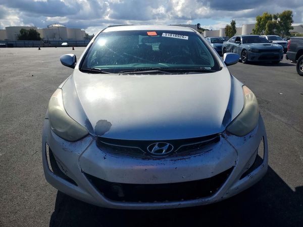 2012 HYUNDAI ELANTRA