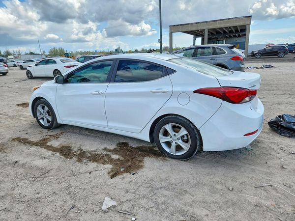 2016 HYUNDAI ELANTRA