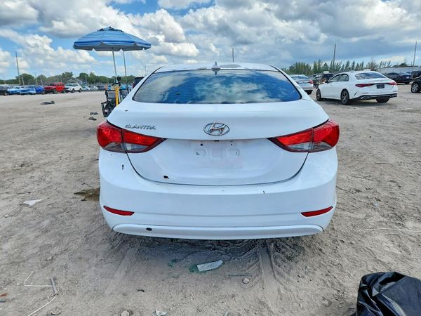 2016 HYUNDAI ELANTRA