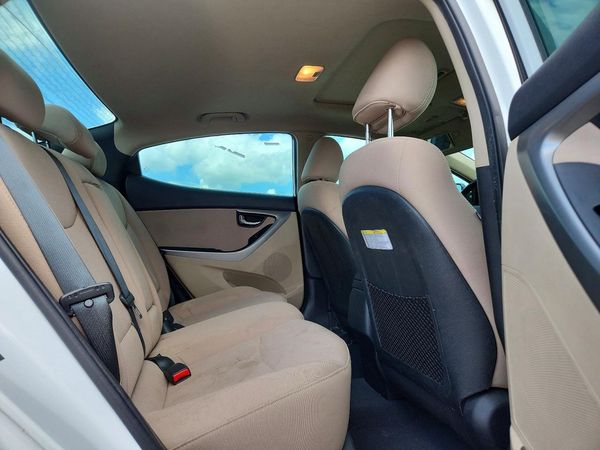 2016 HYUNDAI ELANTRA